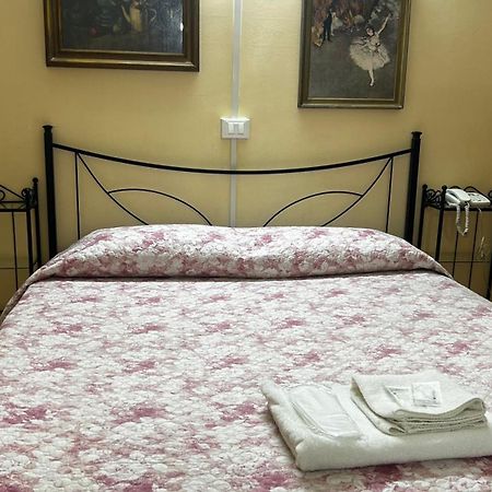 Albergo Fiorita เจนัว ภายนอก รูปภาพ