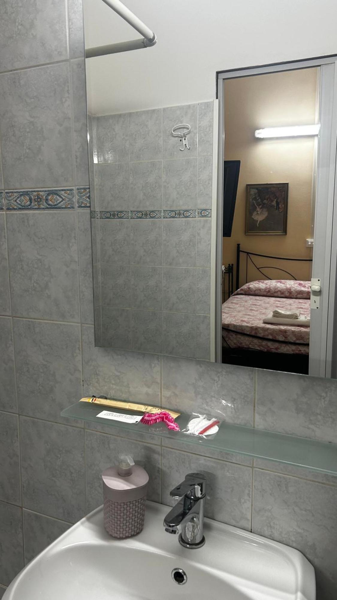 Albergo Fiorita เจนัว ภายนอก รูปภาพ